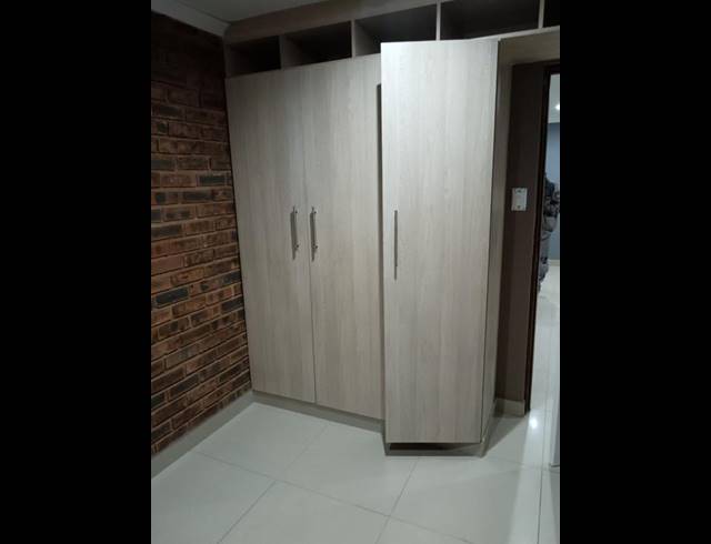 2 BEDROOM PROPERTY TO RENT IN NEWLANDS WEST